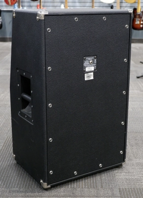 Traynor - Vintage Look 120 Watt - 2x12 Vertical Guitar Cabinet 3